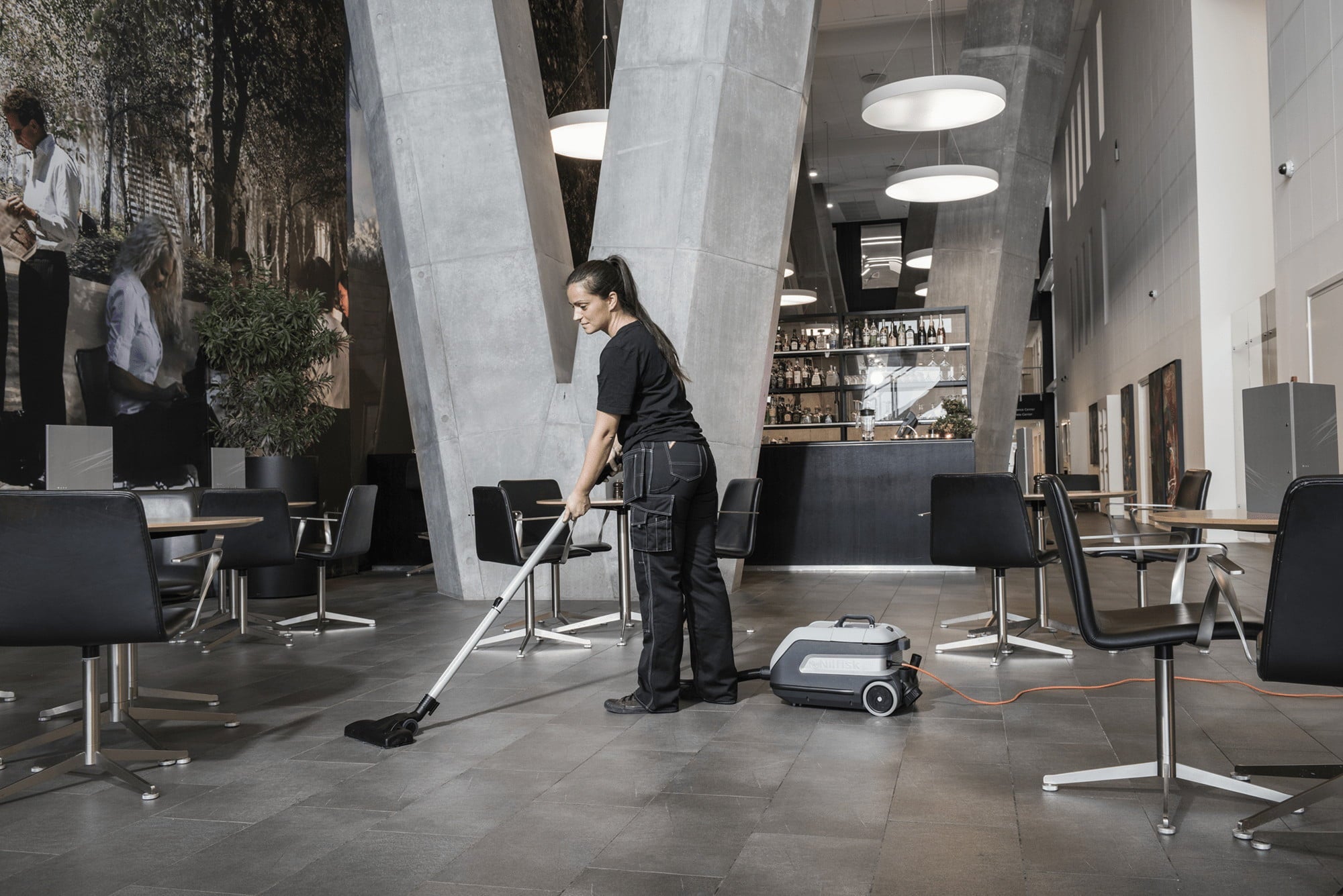 Commercial Dry Canister Vacuums