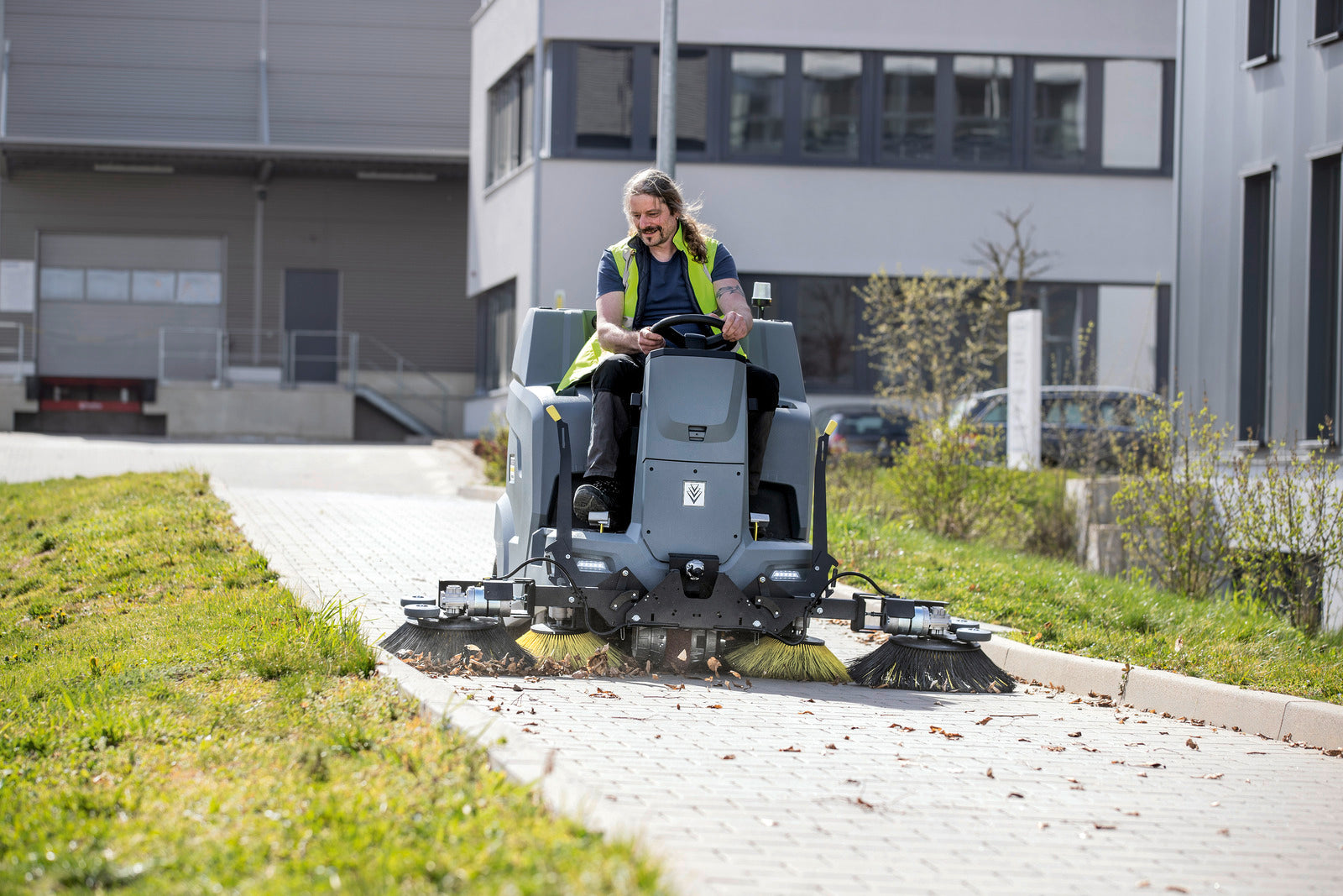 Floor Sweeper Machines