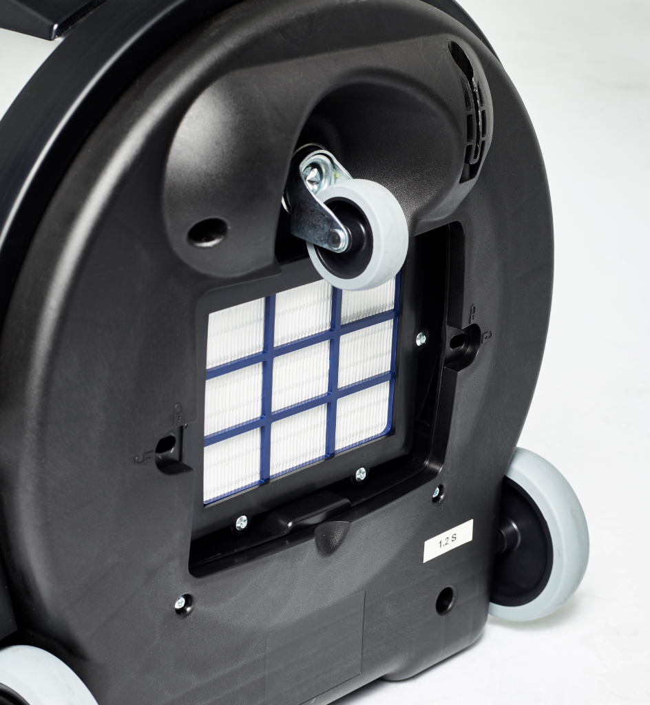 Nilfisk Euroclean VP930 4 Gallon Commercial Canister Vacuum image 4