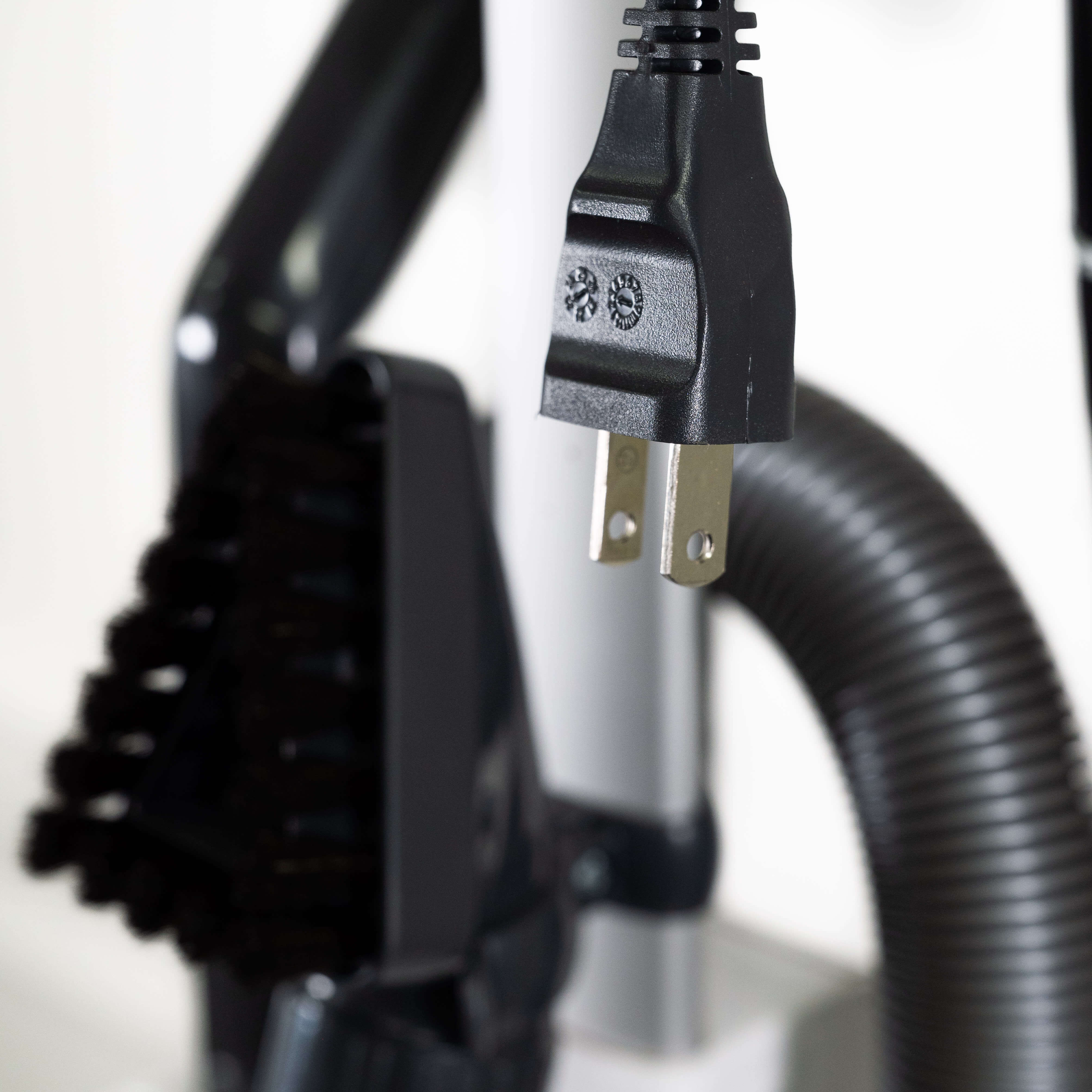 SEBO Essential G4 Upright Vacuum Cleaner image 2