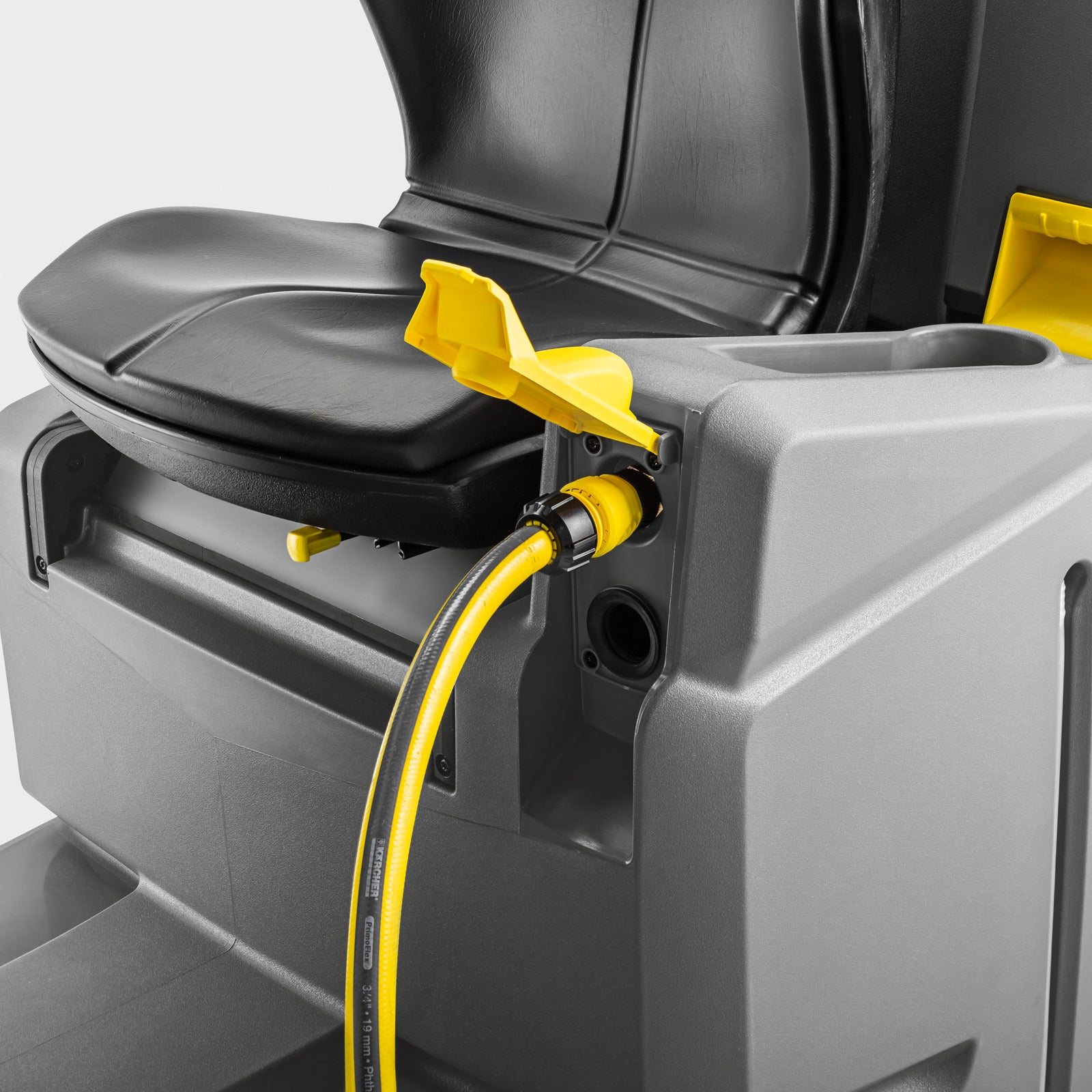 Karcher B 110 R Bp Ride-On Scrubber Drier image 3