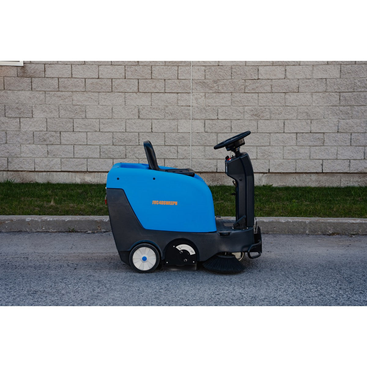 Johnny Vac JVC40SWEEPN Industrial Floor Sweeper image 2