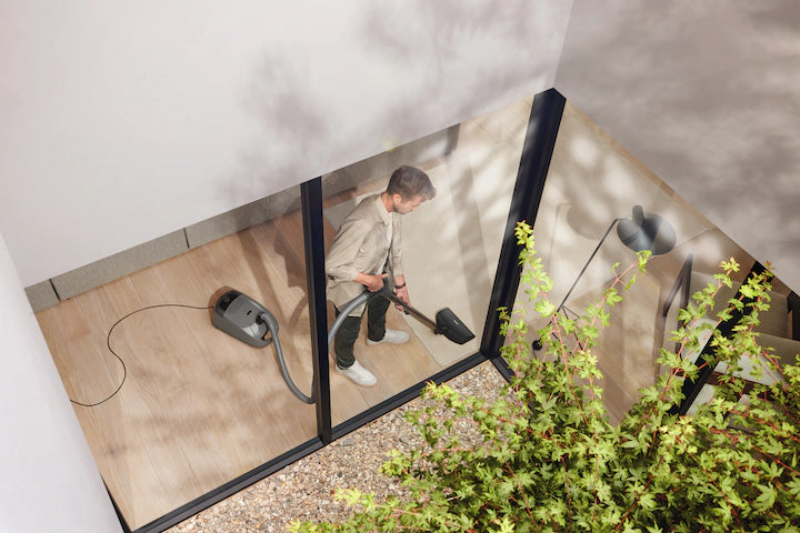 Miele Guard S1 Electro Canister Vacuum Cleaner