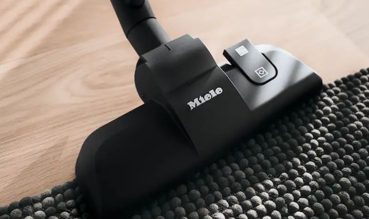 Miele Guard S1 Canister Vacuum Cleaner