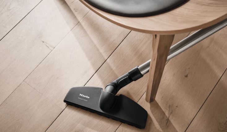 Miele Guard S1 Parquet Flex Canister Vacuum Cleaner