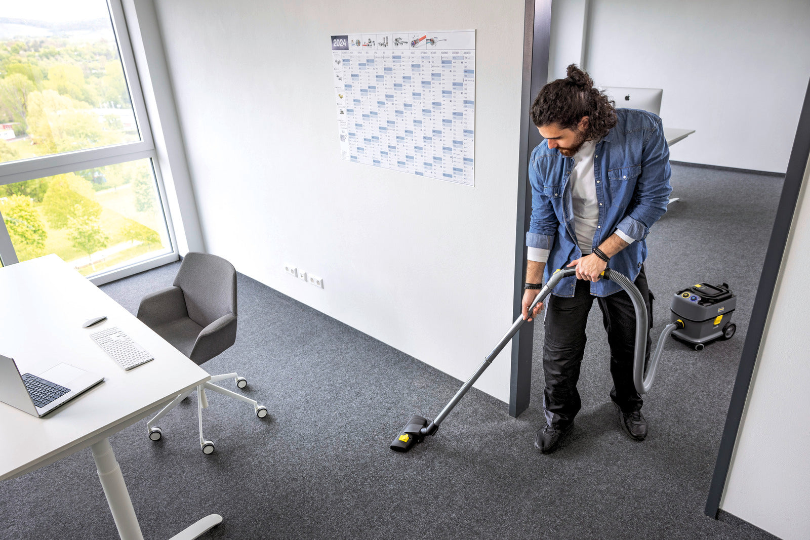 Karcher Battery-Powered Vacuum Cleaner T 10/1 Bp