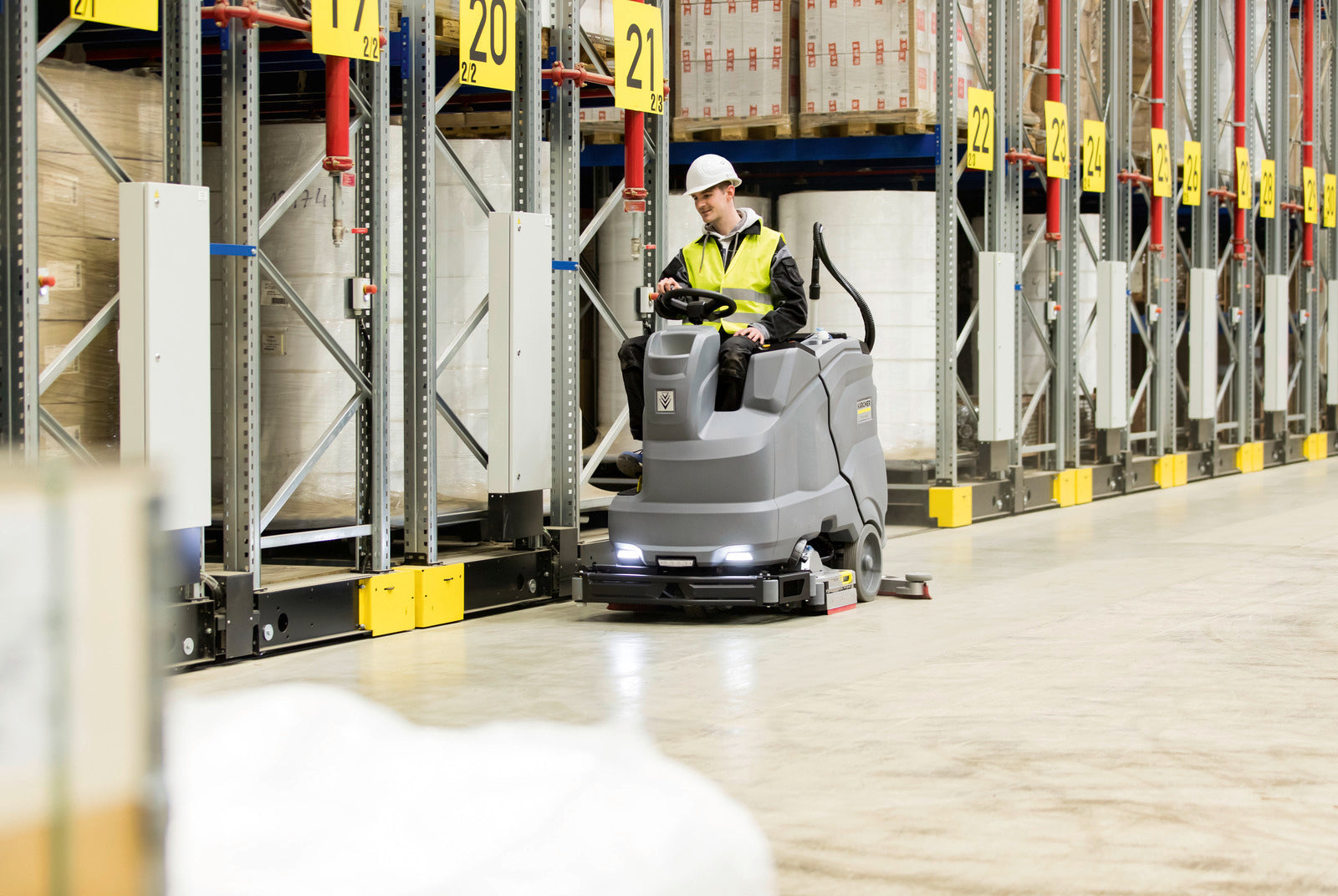 Karcher Ride-On Scrubber dryers B 150 R (AGM Batteries)