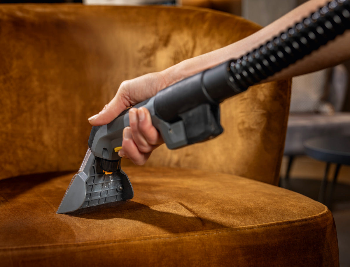 Karcher Battery powered spray extraction machine Puzzi 2/1 Bp