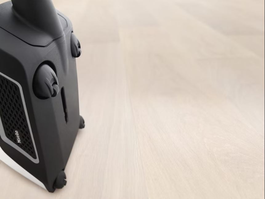 Miele Blizzard CX1 Cat & Dog Turbo PowerLine Bagless Canister Vacuum