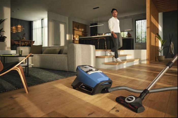 Miele Blizzard CX1 TurboTeam PowerLine Bagless Canister Vacuum