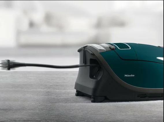 Miele Miele Complete C3 PowerPlus PowerLine Canister Vacuum