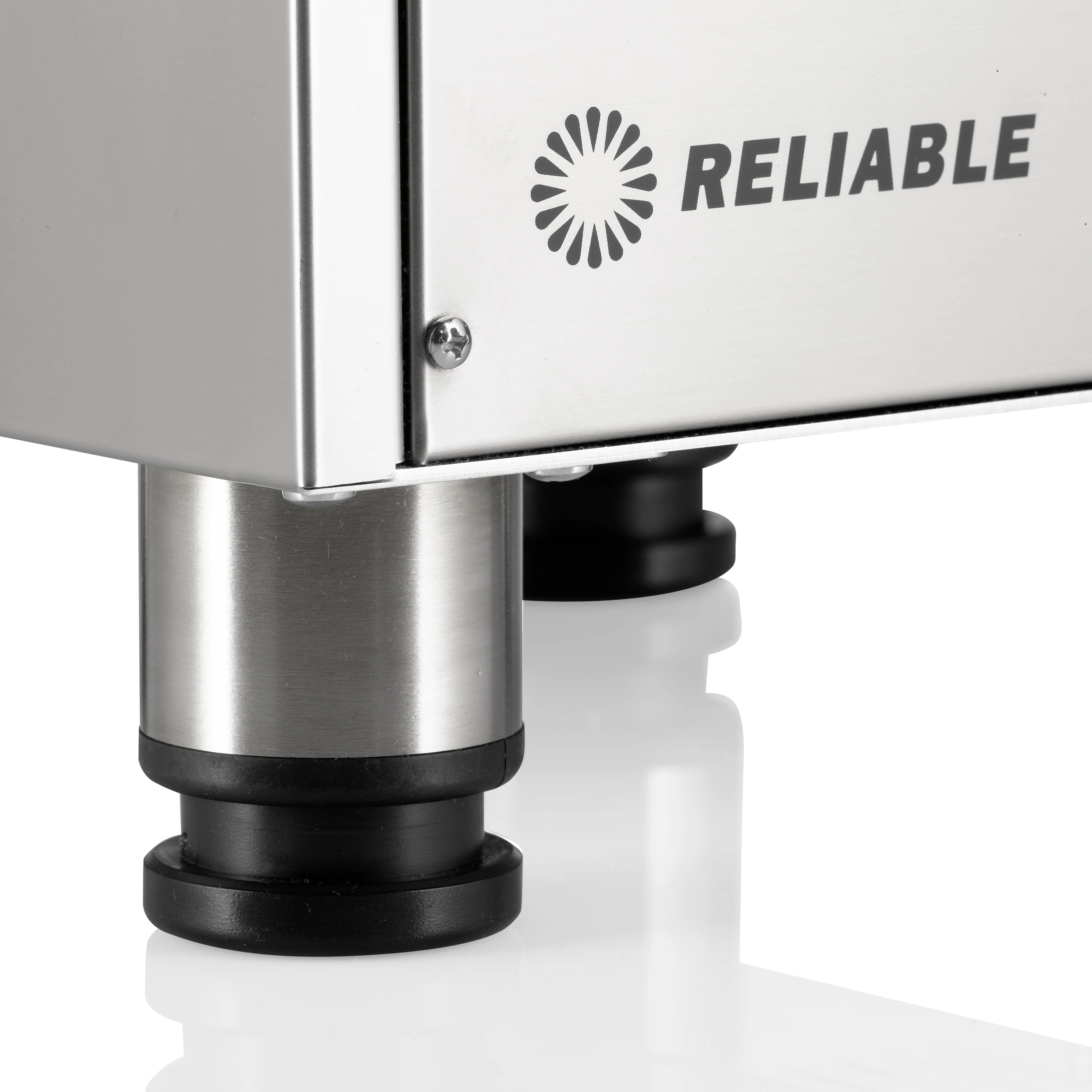Reliable Continuous Fill 4.5L Professional Steam Boiler With Steam Iron 7' Long Steam Hose
