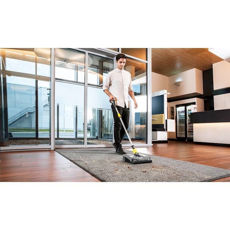 Karcher EB 30/1 Electric Broom - Cordless image 2