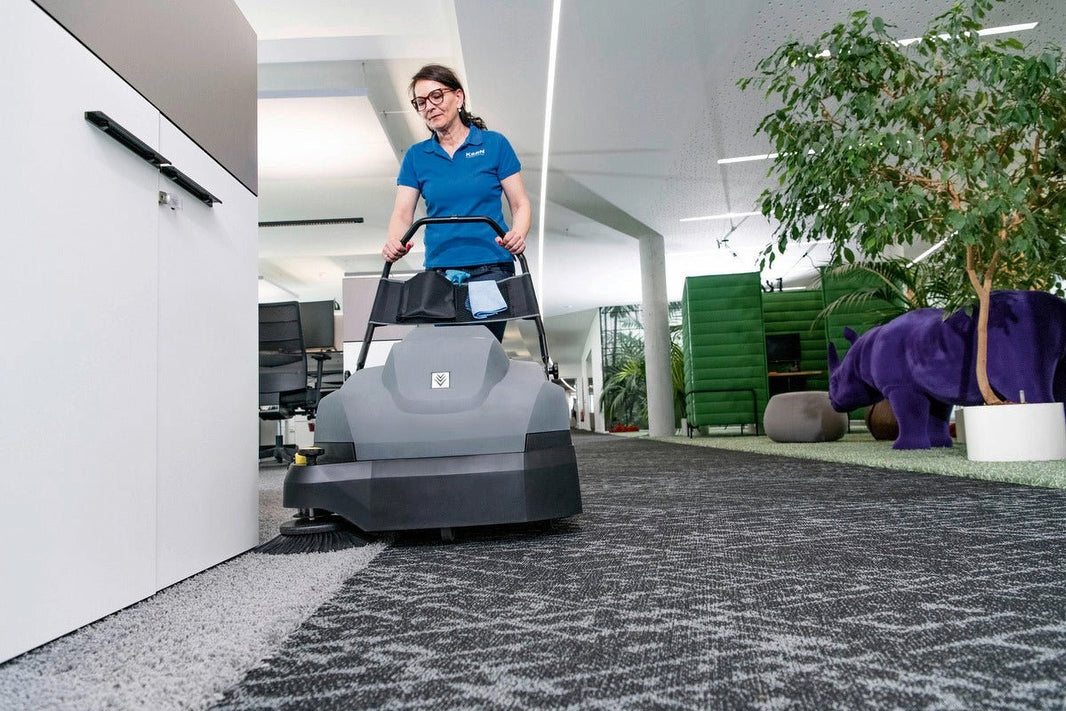 Karcher CVS 65/1 BP Pack Carpet Vacuum Sweeper image 1