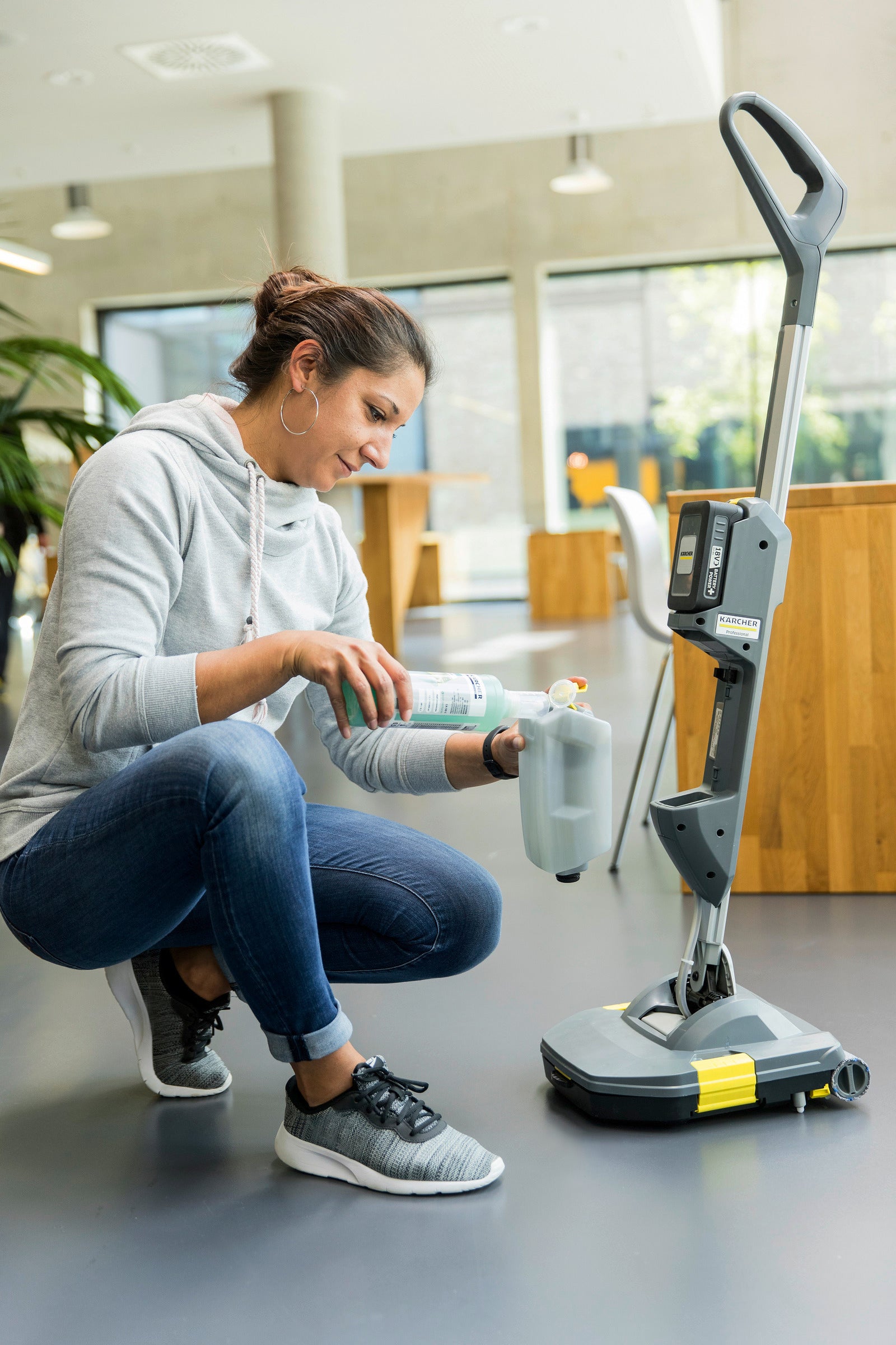 Karcher Drier BR 30/1 C Bp Commercial Floor Scrubber image 4