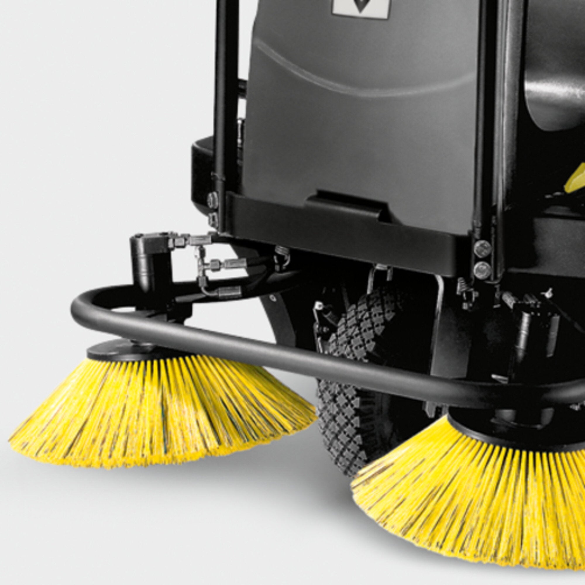 Karcher KM 100/100 R Bp Commercial Vacuum Sweeper image 2