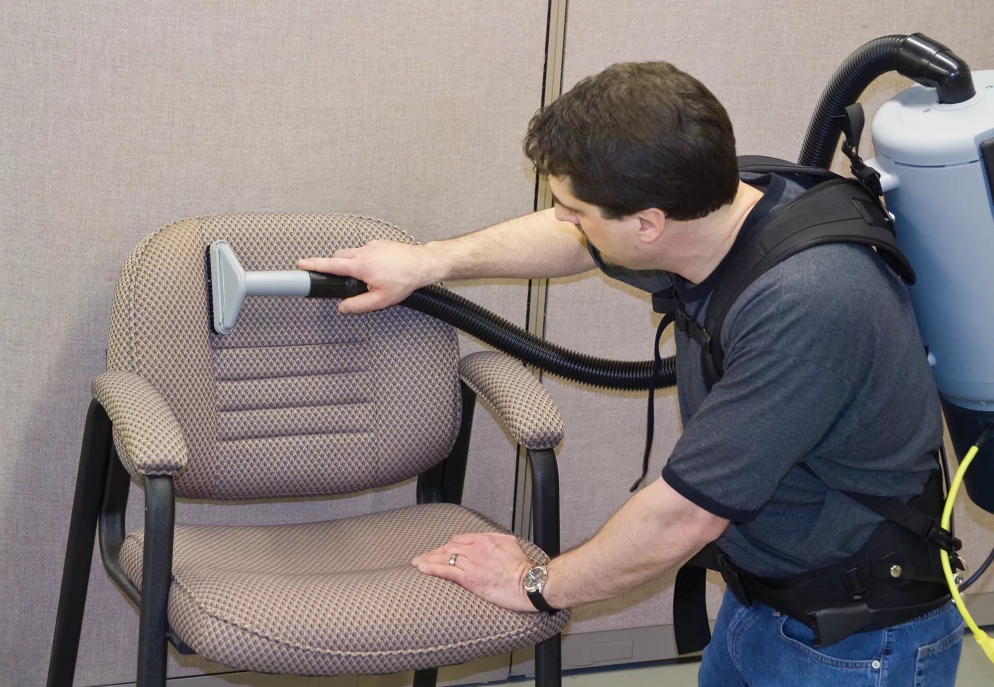 Nilfisk Advanced Adgility 6XP Backpack Vacuum image 2